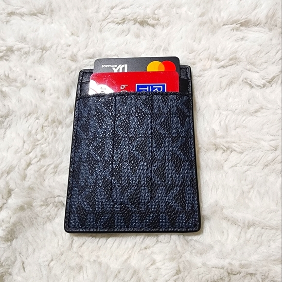 Michael Kors Card Holder - Picture 4 of 5